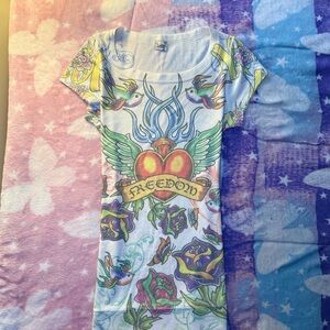 Colorful Graphic T-Shirt with Freedom Design